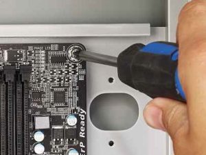 How to install the motherboard