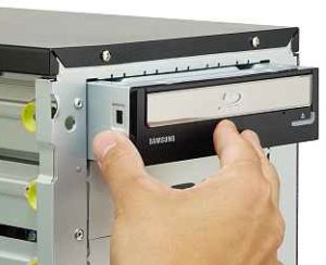 How to install an optical drive