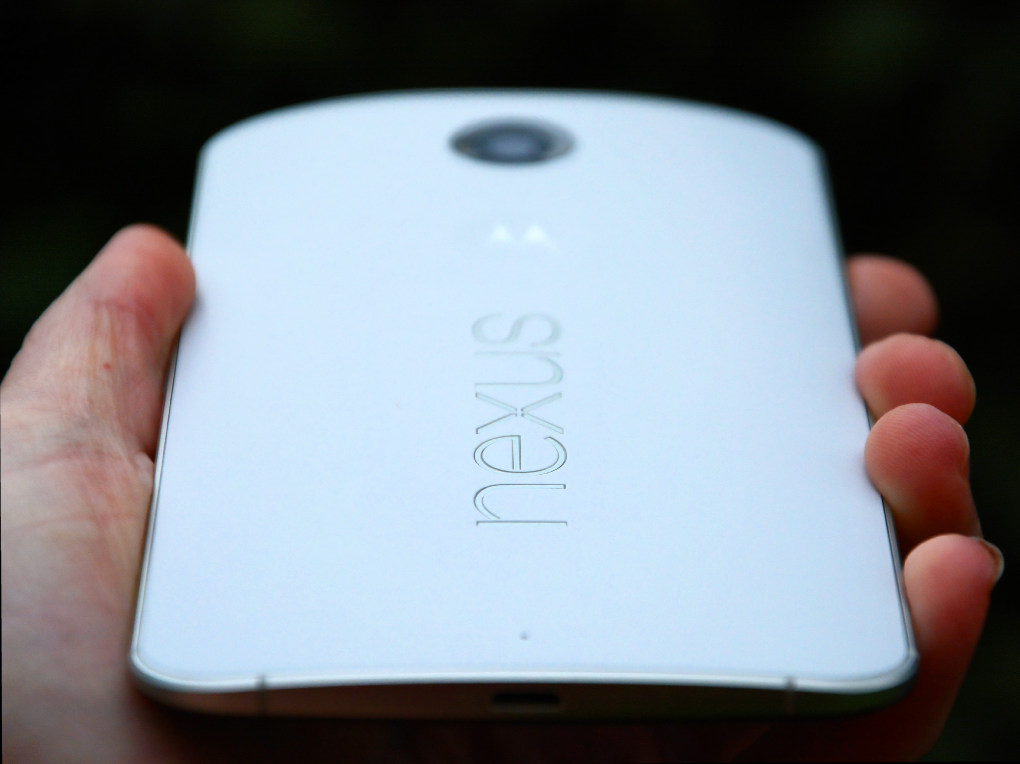 Nexus 6 review - from the rear