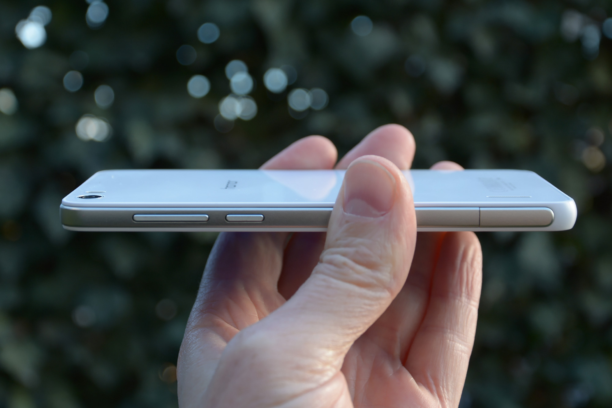 Huawei Honor 6 review - side