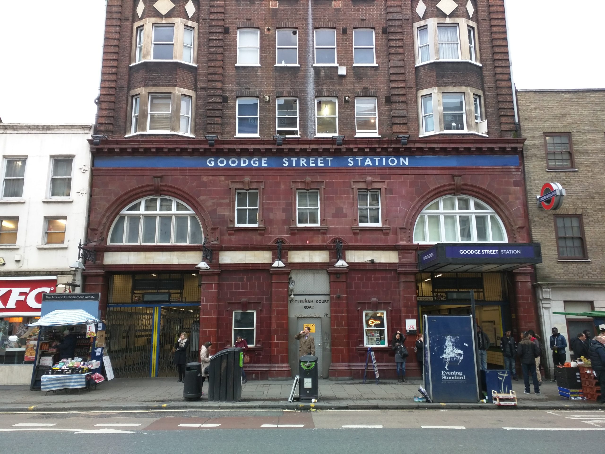 Nexus 6 review - camera sample - Goodge St station