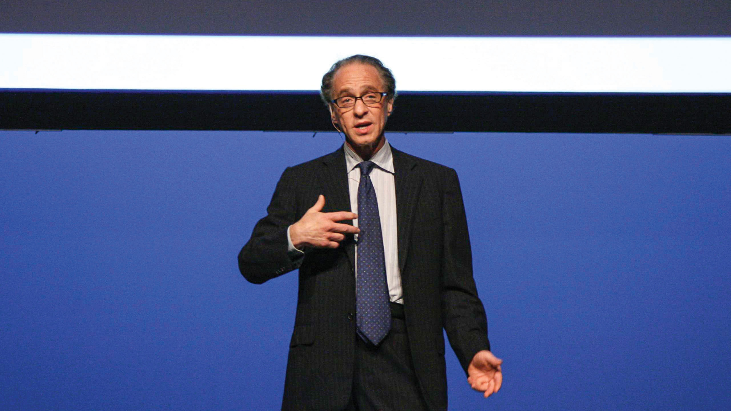 tech-is-rewiring-your-brain-ray-kurzweil-credit-to-ed-schiphul