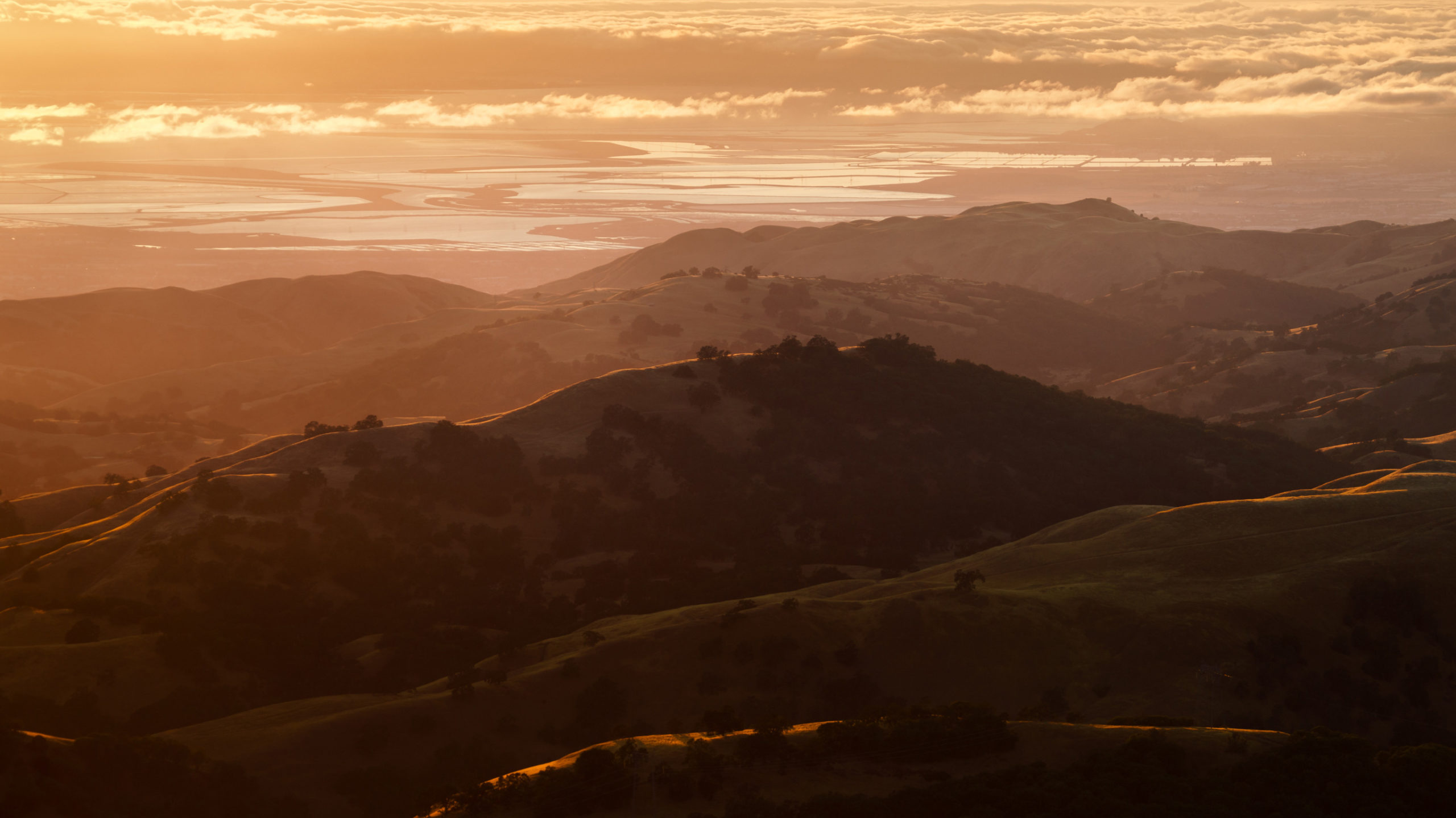 blockchain-silicon-valley-at-sunset