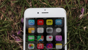 Apple iPhone 6 review: Top half of front