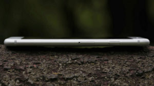 Apple iPhone 6 review: Right edge