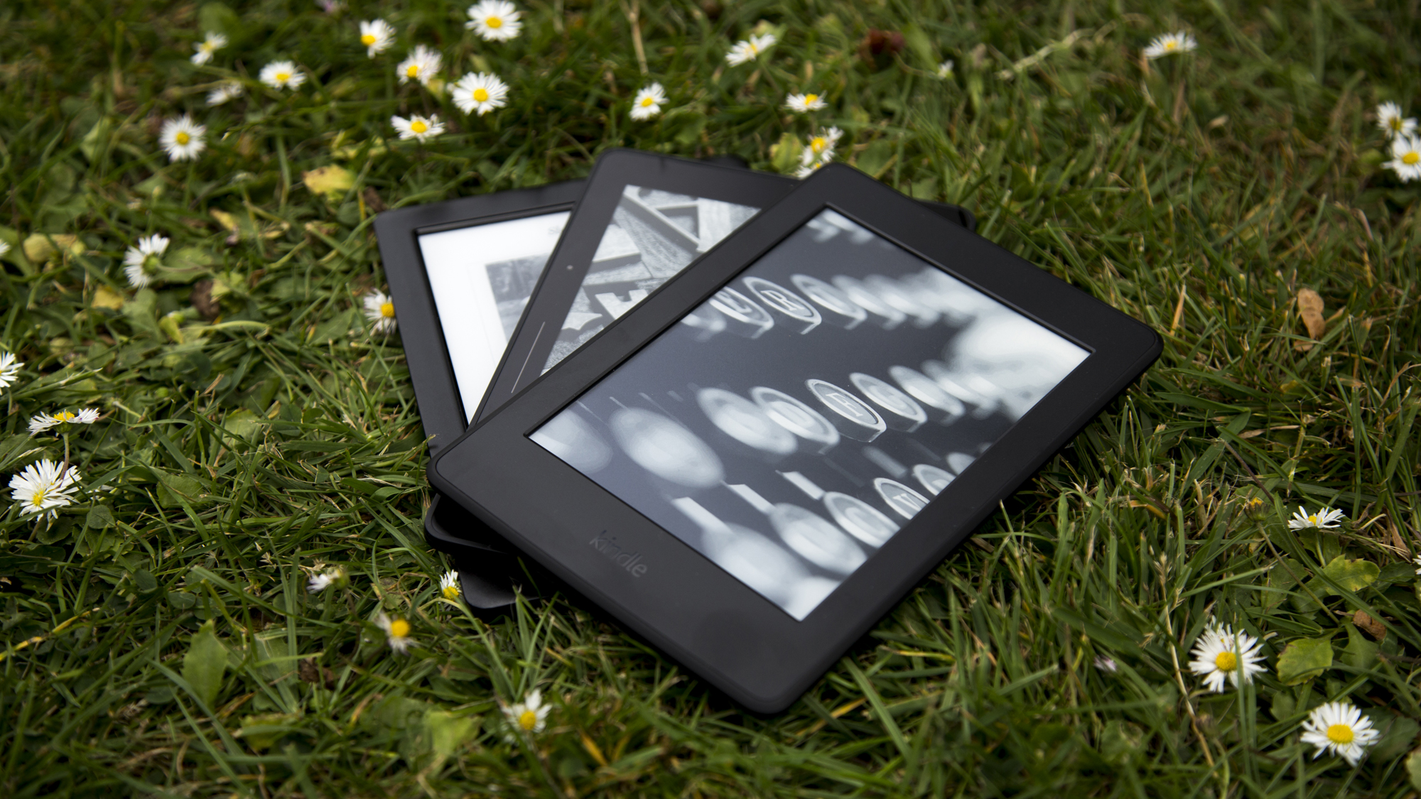 Amazon Kindle Paperwhite (2015) alonside the Kobo Glo HD and Amazon Kindle Voyage e-readers