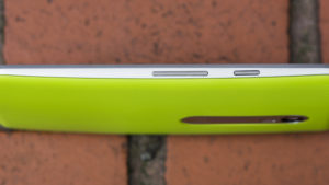 Motorola Moto G 3 review: The phone's curvy frame brings the more expensive Moto X range to mind