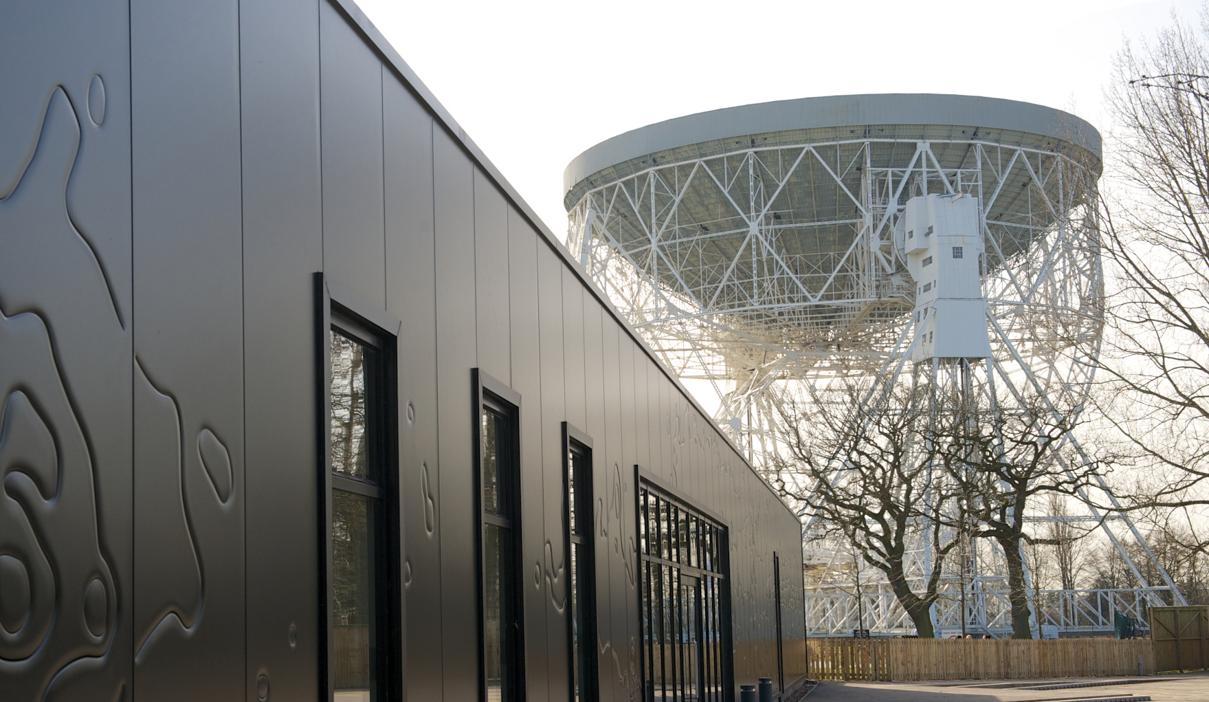 jodrellbank-schools54-planet-exterior