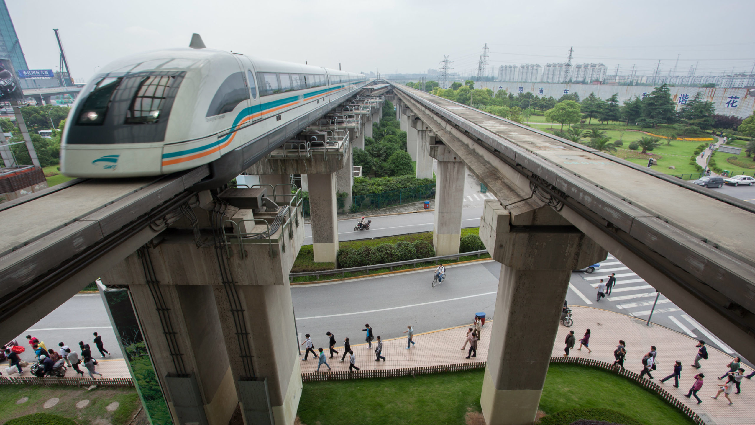 maglev_train