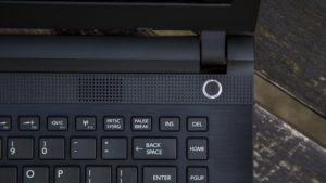 Toshiba Satellite C40-C review: Power button