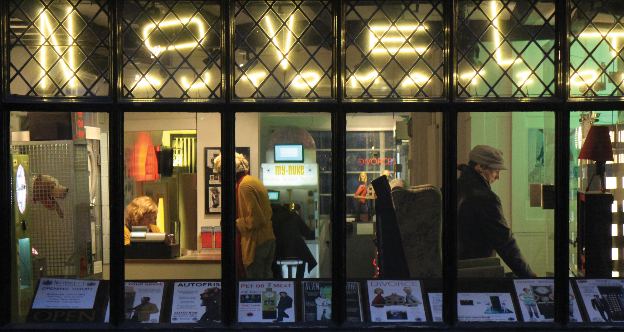 novelty-automation-shopfront-photocredit-tim-hunkin