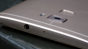 Huawei Mate S Press Touch review: Top edge