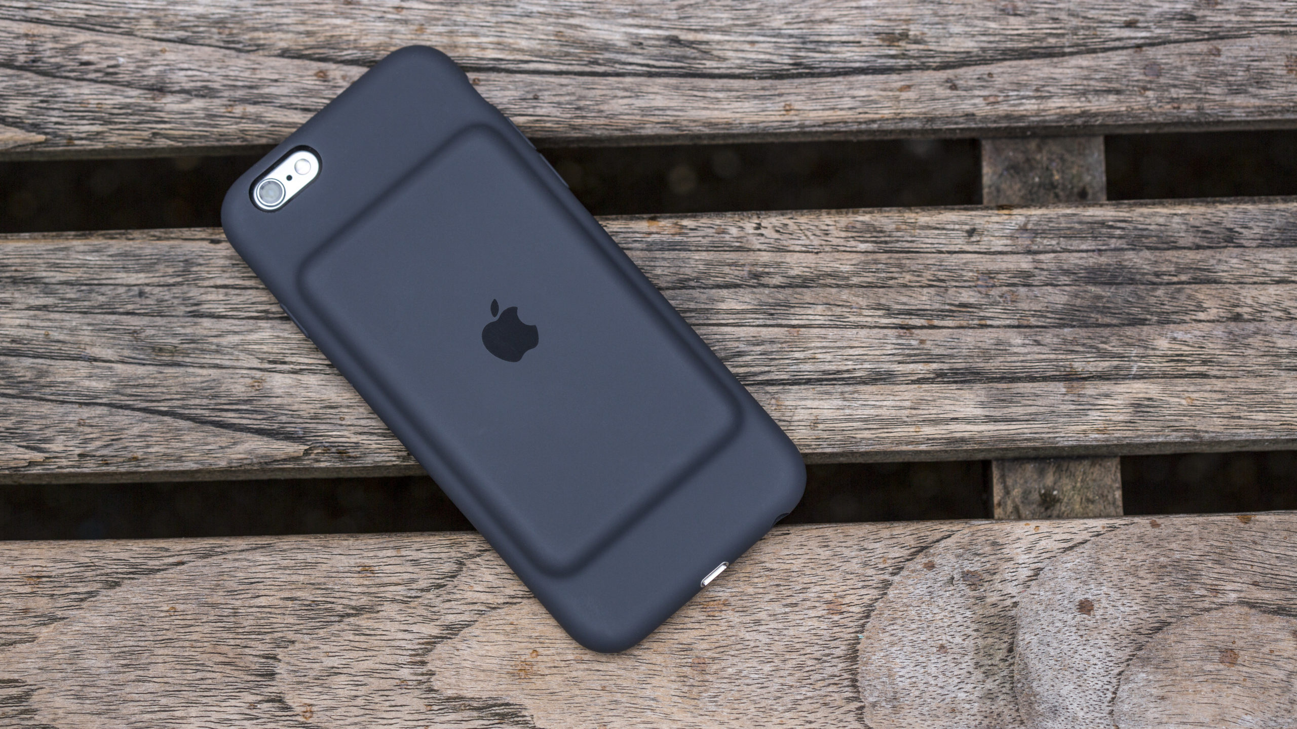 iPhone 6s Smart Battery Case: Rear