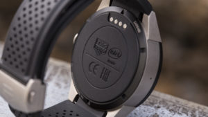 TAG Heuer Connected: Plastic back