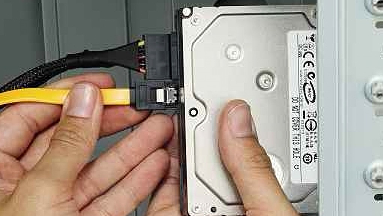 craft Forfalske Præstation How to Install a New Hard Drive or SSD Drive on a PC