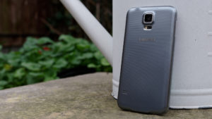 Samsung Galaxy S5 Neo review: Rear, angled