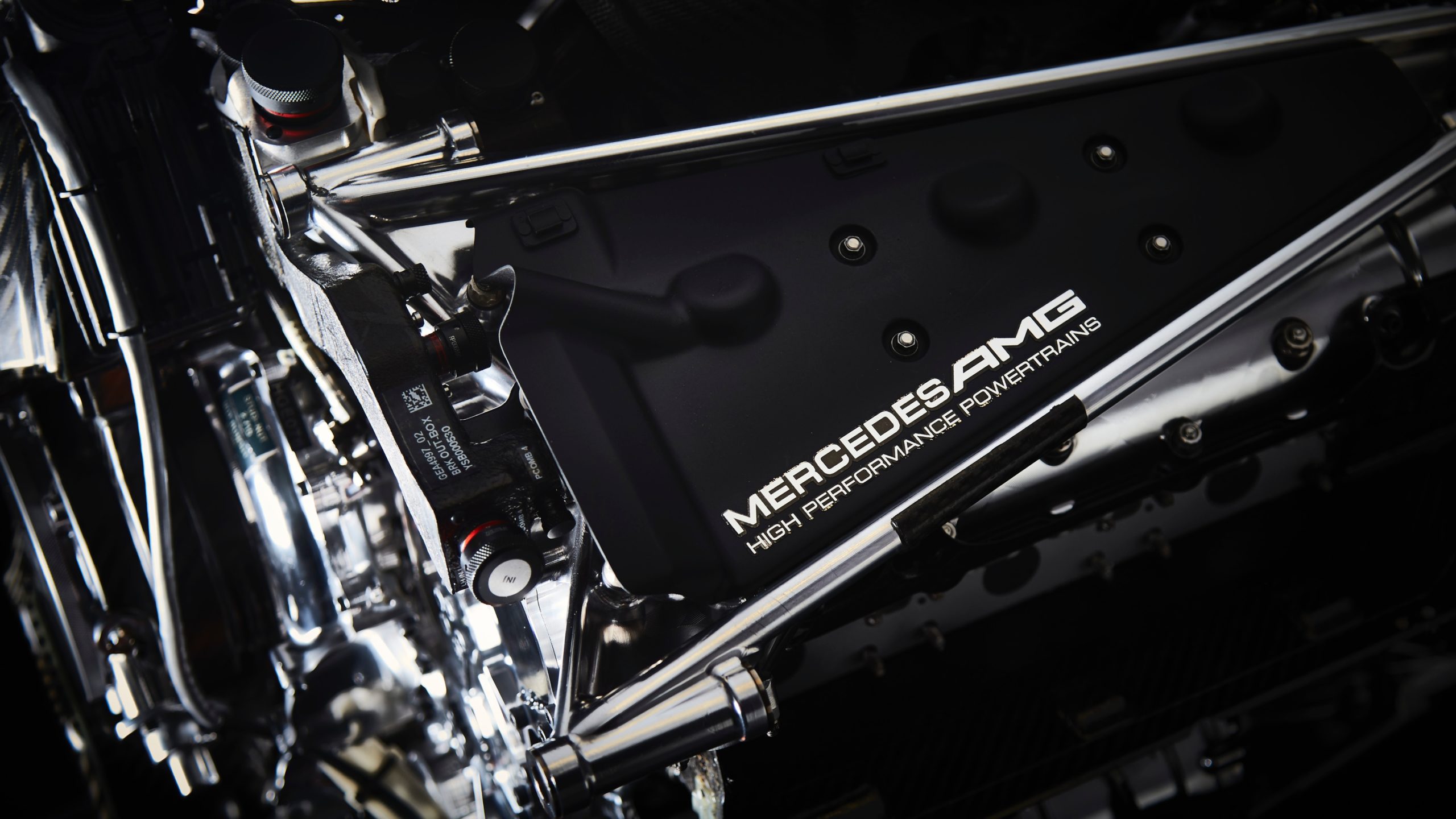mercedes_engine_top_down