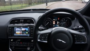 jaguar_xe_interior_1