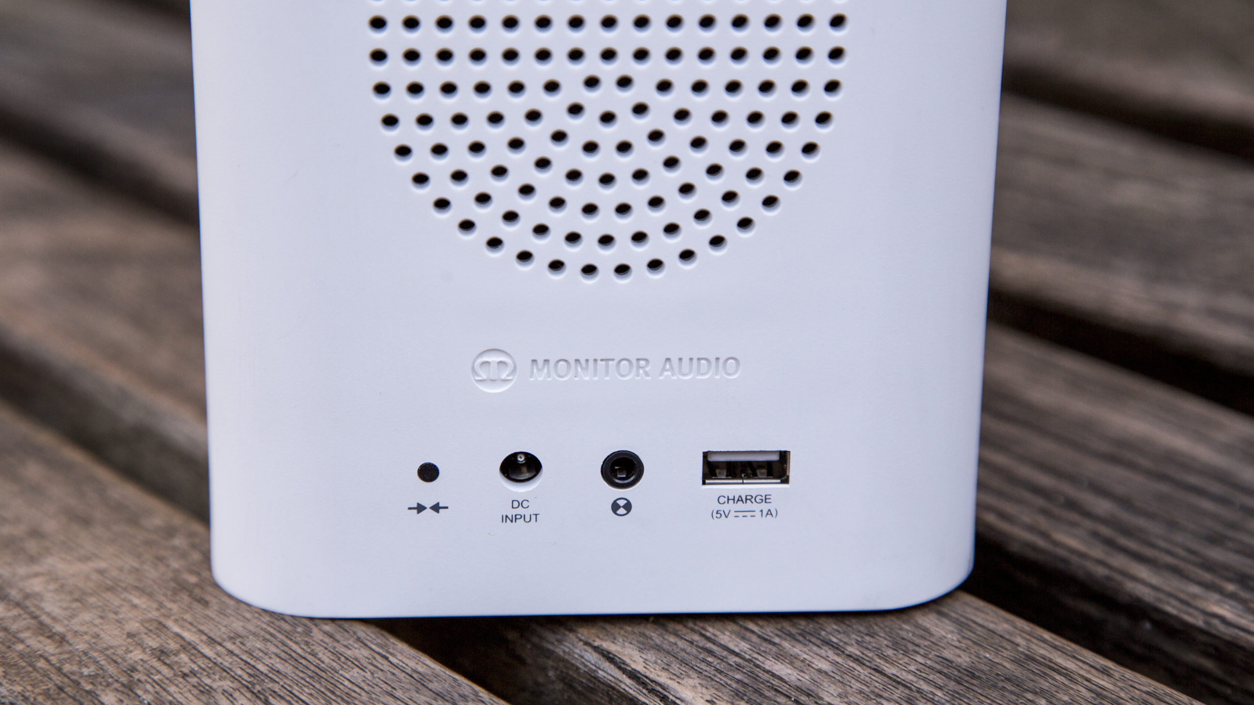 Monitor Audio Airstream S150 rear connections