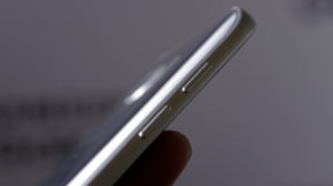 Samsung Galaxy S7 review: Volume buttons
