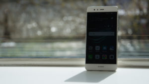 Huawei P9 front upright