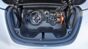 nissan_leaf_charger_2