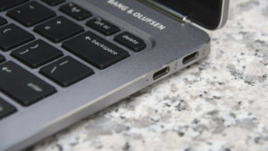 HP EliteBook Folio G1 USB ports