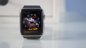 watchOS 3 lead image Minnie Mouse watch face