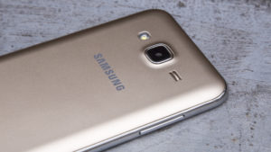 Samsung Galaxy J5 camera