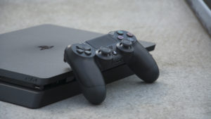 ps4_slim_main_alt