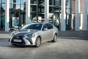 2016-gs-300h-exterior-static-8