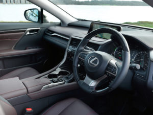 2016-lexus-rx-450h-interior-2