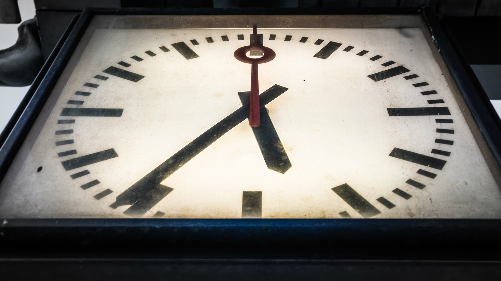 doomsday_clock