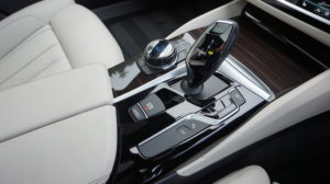 new_bmw_5_series_review_2017_19_0