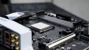 amd_ryzen_review_-_motherboard