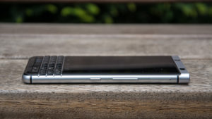 blackberry_keyone_4_of_9