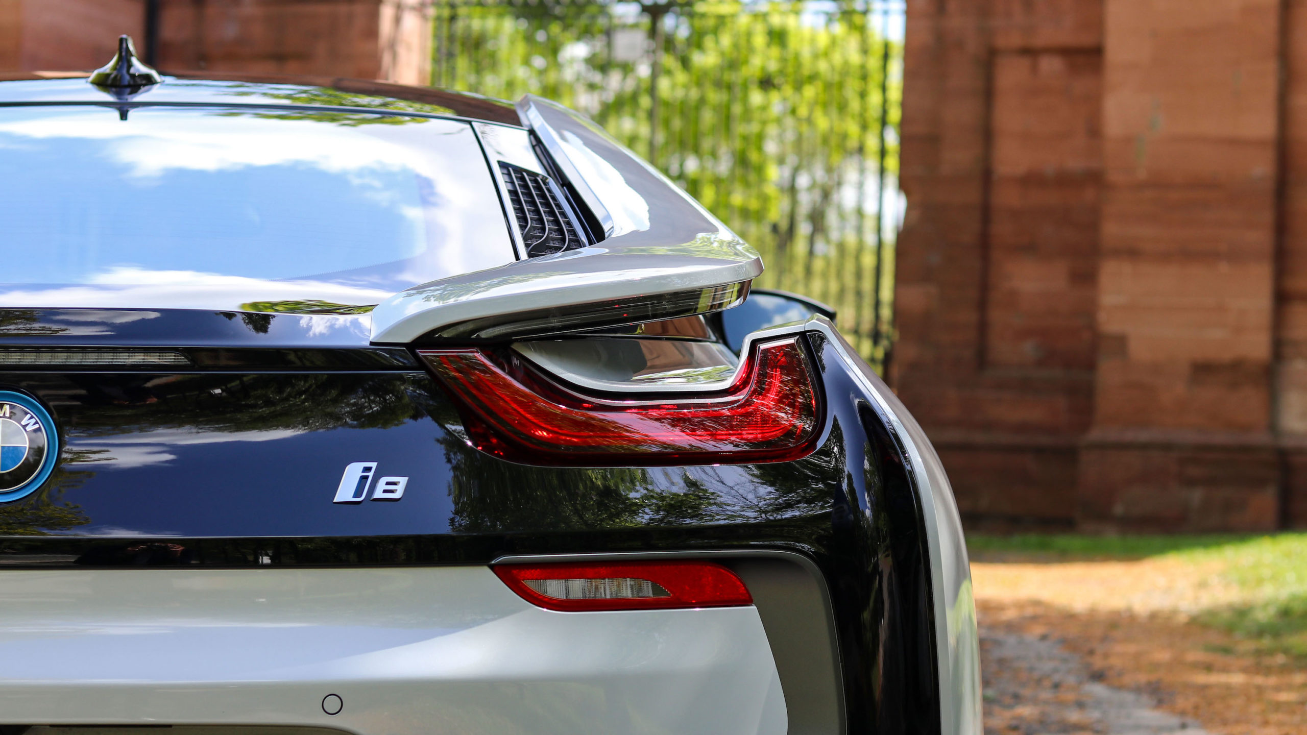 bmw_i8_review_2017_15