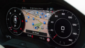 Audi Q2 review - Virtual Console split view