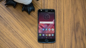 motorola-moto-z2-play-review-8