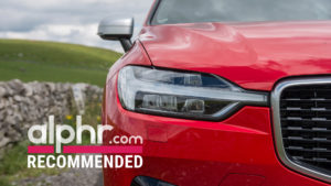 volvo-xc60-with-award