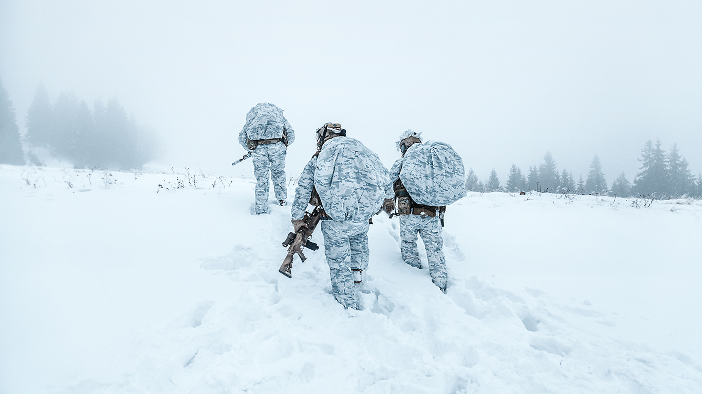 nanowire_gloves_soldier