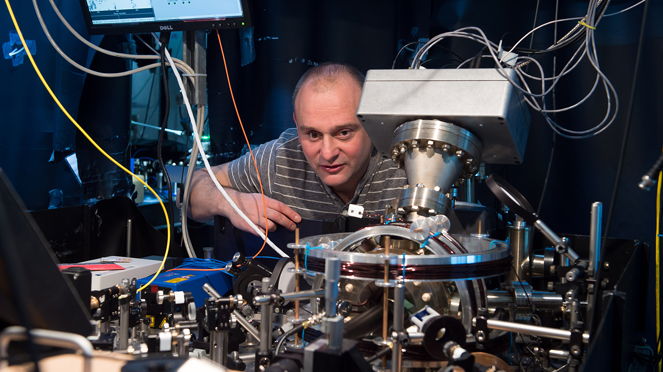 quantum_computing_3_hensinger