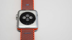 apple_watch_series_3_heart_rate_sensor_0