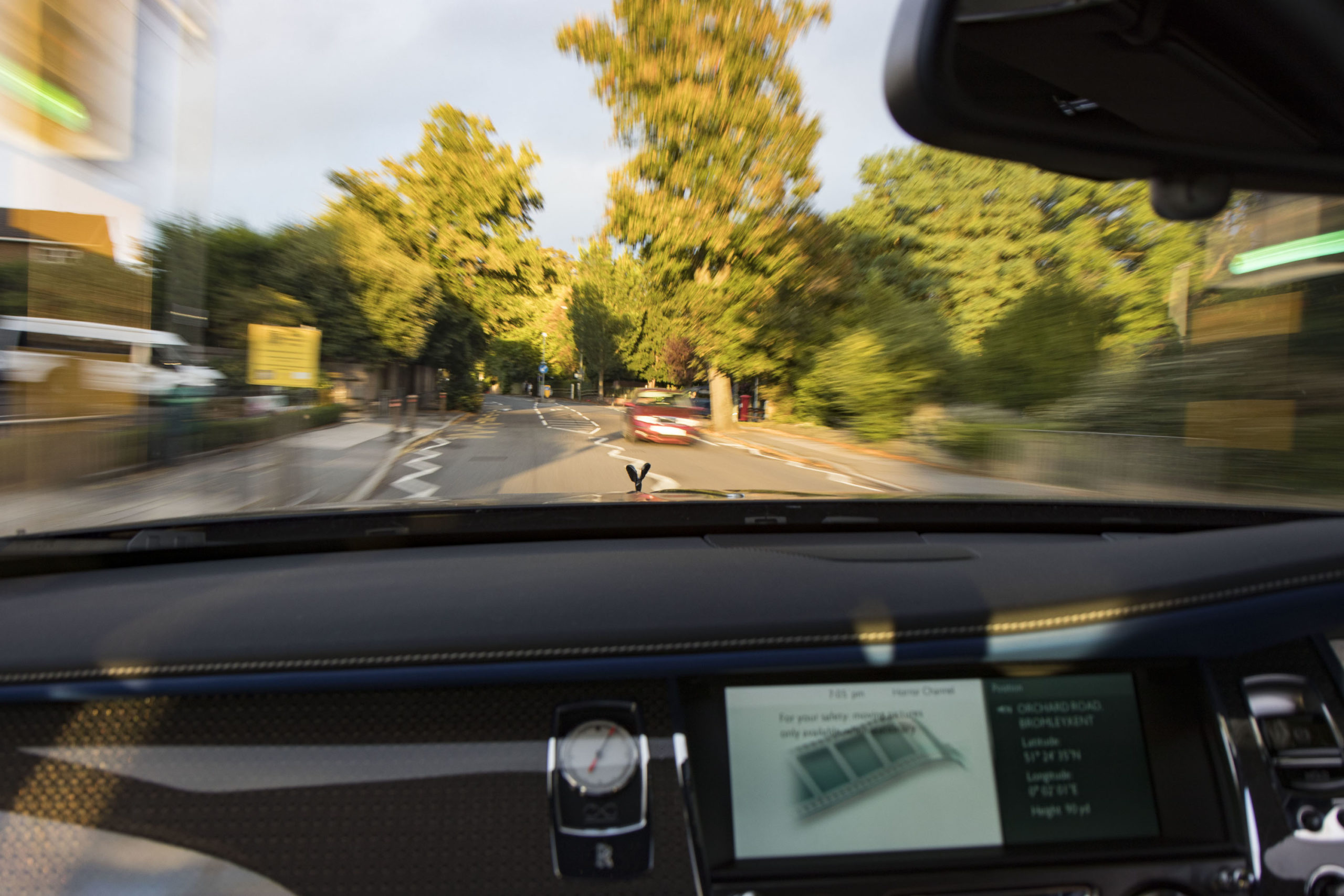 rolls_royce_black_badge_ghost_review_12
