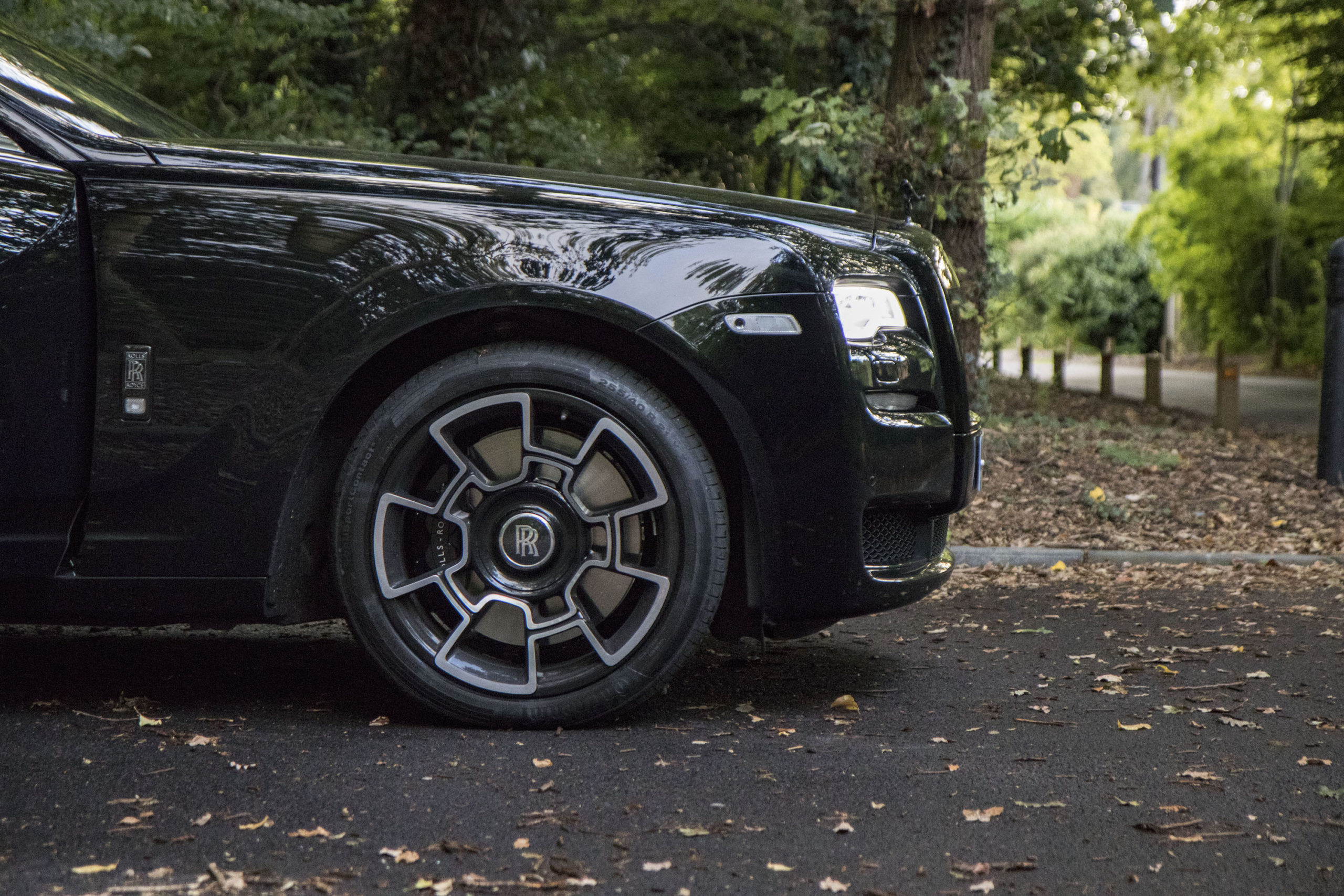 rolls_royce_black_badge_ghost_review_7