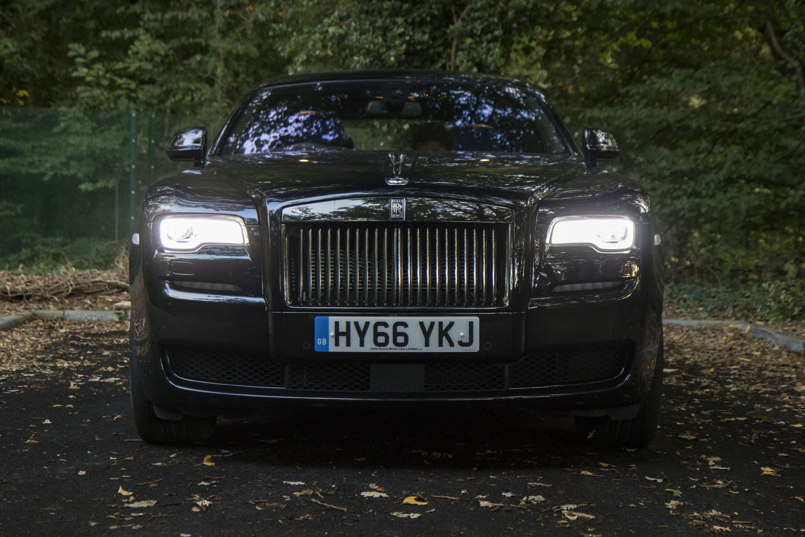 rolls_royce_black_badge_ghost_review_9
