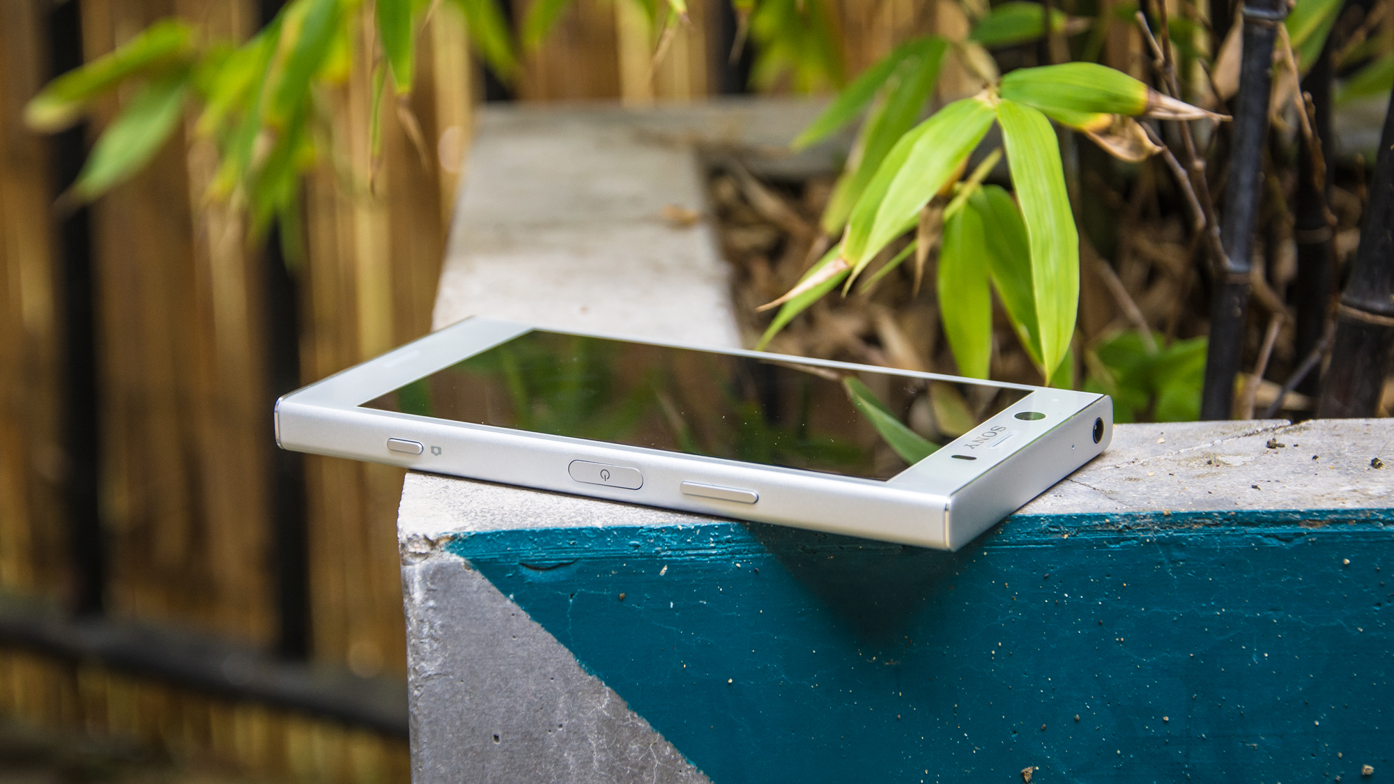 Sony Xperia Xz1 Compact Review Small Powerful And Now Cheaper