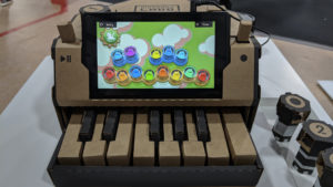 nintendo_labo_hands-on_-_toy-con_piano_front