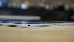 microsoft_surface_book_2_15in_review_-_connector