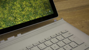 microsoft_surface_book_2_15in_review_-_mechanism